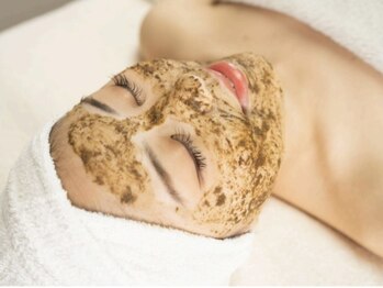 クライム(CLIMB)の写真/【ハーブピーリング　お試し¥7800】ニキビケア＆お肌のデトックス◎ニキビ、しわ、たるみにお悩みの方に◎