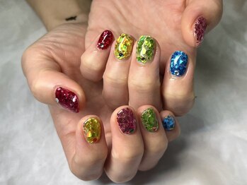 バタフライ 津田沼店(Butterfly)の写真/トレンドのデザインから定番を提案★同時施術で叶うキラキラの指先は気分も上がる◎