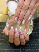 エスフィーネイルサロン ブリーユ(Esfy nailsalon Brille)/シェルネイル