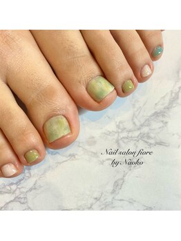 フィオーレ(fiore)/新緑を感じる爽やかフットネイル