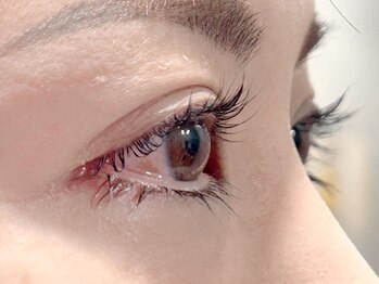 アイラッシュルフトの写真/【ナチュラルだけど可愛い☆】自然に盛れるまつパでお目元の印象UP♪80-100本のナチュラルエクステも人気◎