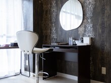 シアン(Cyan.)/アイブロウセット面