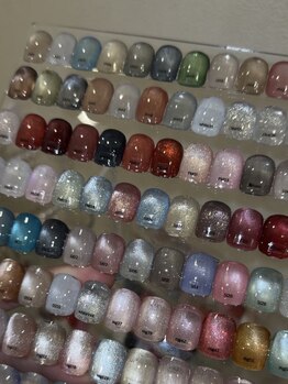 nail studio Hau'oli《フィルイン/本場韓国ジェル/マグネットジェル/長さ出し》の写真/大人気のenoi・My&beeをはじめ,本場韓国ジェルやプロ商材マグネットまで勢揃い!最旬カラーも豊富にご用意♪