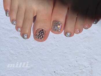 ミリネイルズ(milli nails)の写真/”なんかおしゃれ”は足元から♪プライベート空間でこだわりのフットネイルを☆巻き爪矯正も相談可◎