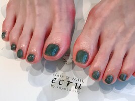 深いグリーンのワンカラー3900円