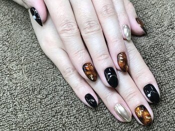 ネイルルーム 千美(room)/べっこうネイル♪