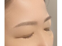 ノーティス 浦和(NOTICE)/なだらかな眉