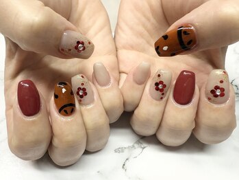 アロココネイル(Alococo nail)/お馬さんネイル
