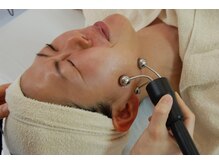 ナナラ/美顔筋を鍛えるテラボーラー小顔