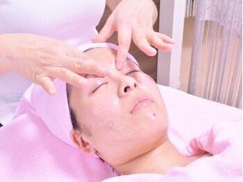 プリエール ビューティ/【美顔マッサージ】