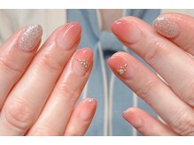 ネイルアンドアイラッシュスタジオ シュシュ(chouchou)/春夏秋冬カラグラリングネイル