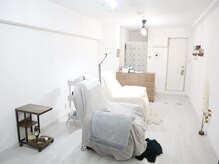 ヌーク(neuk.)/まつげパーマは2人同時施術可