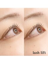 フォーヴリュンヌ(FOVLUNE)/ラッシュリフト