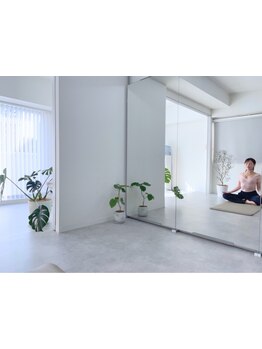 仕事帰り・早朝OKのサロン