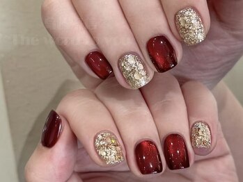 ボルドーゴールドネイル