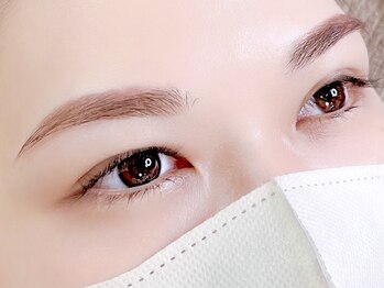 ユイイツムニ 神楽坂店の写真/【お顔の印象や雰囲気がガラリと変化!美眉スタイリングで際立つ目元へ】