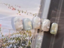 初夏淡色パール空ネイル