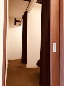 ぽっか/マッサージルーム廊下