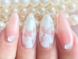 お花レース柄単色ネイル