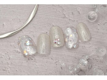 ネイルサロンプリッシュ 横浜店(prish)/6000円　パール　クリア　大人