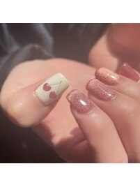 春のさくらんぼネイル