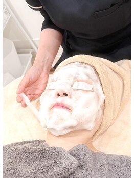 アンドミラー(And Mirror)/5.濃密炭酸泡洗顔