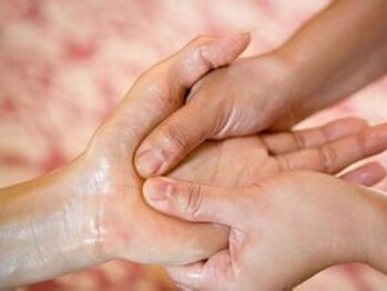 ハピネス(Happiness)/リンパマッサージ/リンパ/オイル