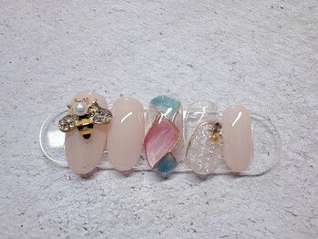 エフツー(F2)/ラグジュアリー