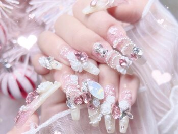 メイプルジェム(Maplegem)の写真/お気に入りのカラーやパーツから理想のデザインに！上品ワンポイントパーツ/派手ネイル/ゴテゴテネイルまで