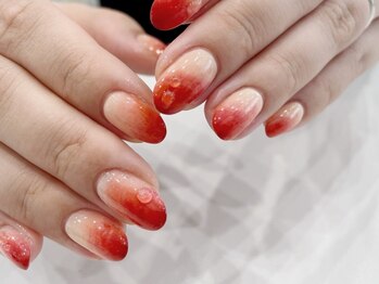 エイチ 立川北口店(H)/りんごネイル