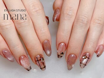 マナアイラッシュスタジオ(MANA EYELASH STUDIO)の写真/フォルムを叶える丁寧な施術♪フィルイン対応＆つけ放題でニュアンスもモードも思いのままの指先に！