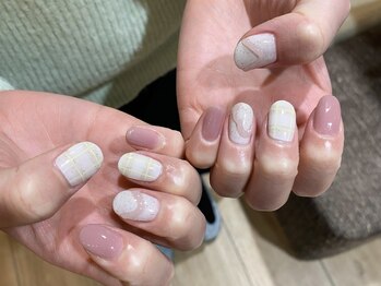 ネイルアルケー(Nail ARCHE)/チェック×ニュアンスネイル