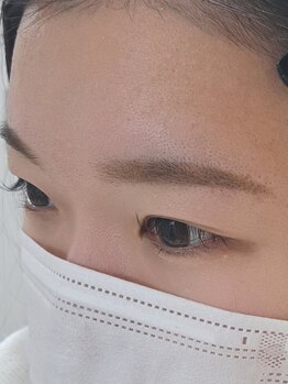 ネマウム(nemaum)/眉カット