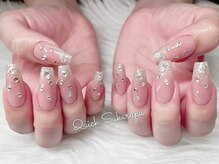 クイックスカルプ 高田馬場(Quick Sukarupu)/キラキラホワイトネイル