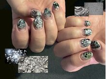 個性派ゴシックブルべニュアンス