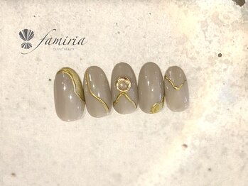 ファミリア/メタリックゴールドライン