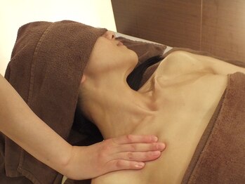 癒し家まぁる PLUSテラッソ姫路店/首肩のツラ～い疲れに◎