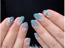 ネイルアンドアイラッシュスタジオ シュシュ(chouchou)/冬ネイル・雪の結晶・キラキラ