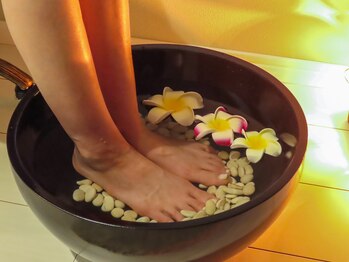 リン 長崎 諫早(Rin)/まずフットバスで温めます