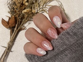 ひまりネイル(ひまりnail)の写真/《持続する艶ネイル.＊》こだわりのトップジェル使用☆オフィスでも楽しめる上品アートや自爪風仕上げも◎