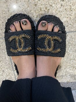 ネイルルーム オルポノ(Olupono)/大人クールなフットネイル