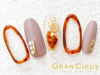 クアトログランシュ 青葉台(QUATRO×GranCieux)/べっ甲囲みネイル
