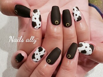 ネイルズアリー 立川店(Nails ally)/ウシ柄×マットネイル×アニマル