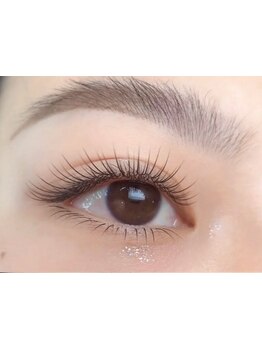 ナチュラル上品な目元にしたい