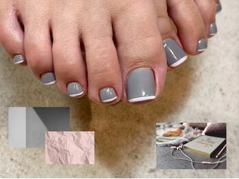ヌル ネイル 堀江(NURU NAIL HORIE)/北欧カラースキニーフットネイル