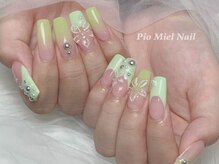ピオミエルネイル 新宿(pio miel nail)/ライムグリーンの春ネイル