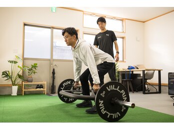 フィットコム(Fitcom)の写真/第一印象で決まる!見た目が変わる、姿勢改善特化型ジム!清潔感ある男を目指す◎【メンズジム/宇都宮市】