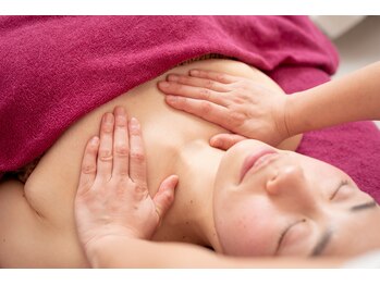 リノズ(Lino's)/デコルテマッサージ