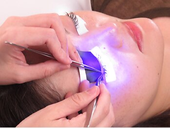 ミアン 小岩店(Mian)の写真/【キープ力抜群”LEDマツエク”¥6500～】美しいまつ毛を長持ちさせたい方に◎高技術×高品質でモチGOOD◎