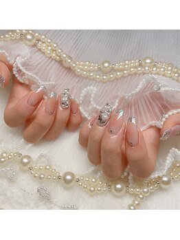 アイカ(Aika)/チーク持ち込みお任せネイル